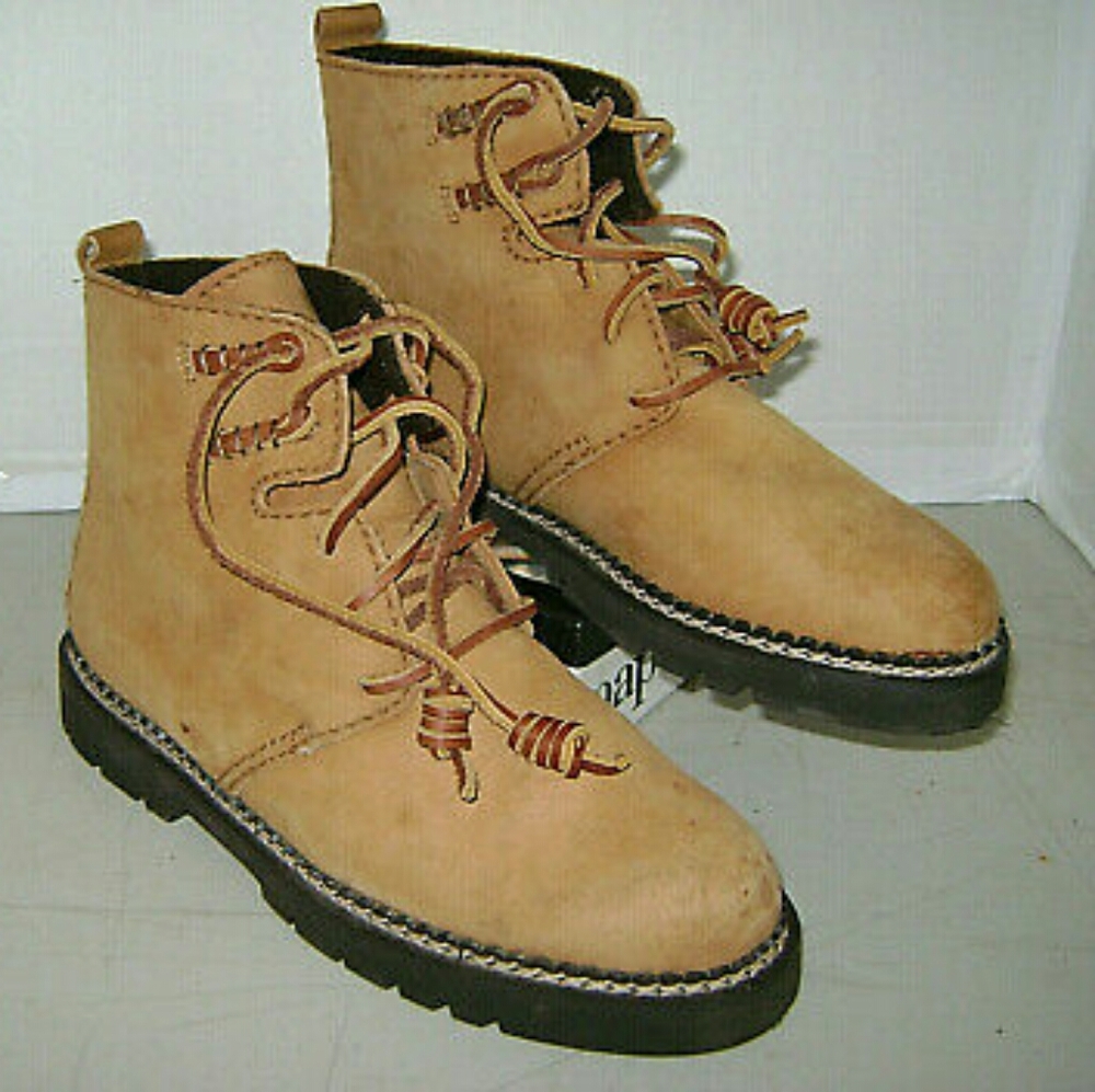 G.H. Bass Leather Booties 8.5M - Picture 8 of 9